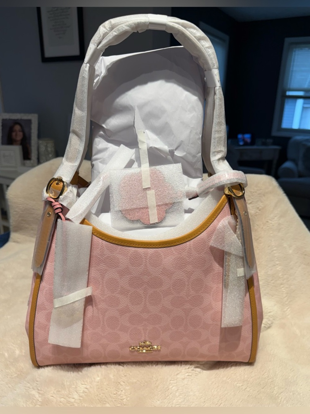 🌸 New Coach Erin Shoulder Bag In Powder Pink Canvas With Charms